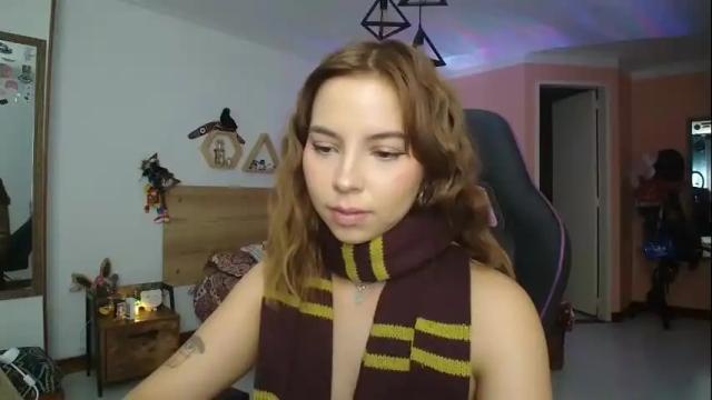Image 2 of lolaverse Stream on Chaturbate on 1 month ago