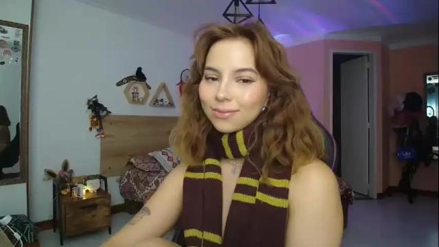 Image 8 of lolaverse Stream on Chaturbate on 1 month ago