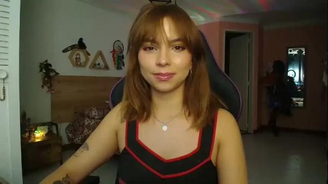 Image 2 of lolaverse Stream on Chaturbate on 1 month ago