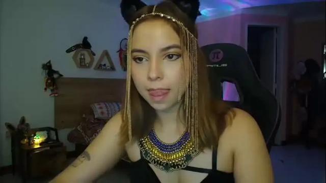 Image 11 of lolaverse Stream on Chaturbate on 1 month ago
