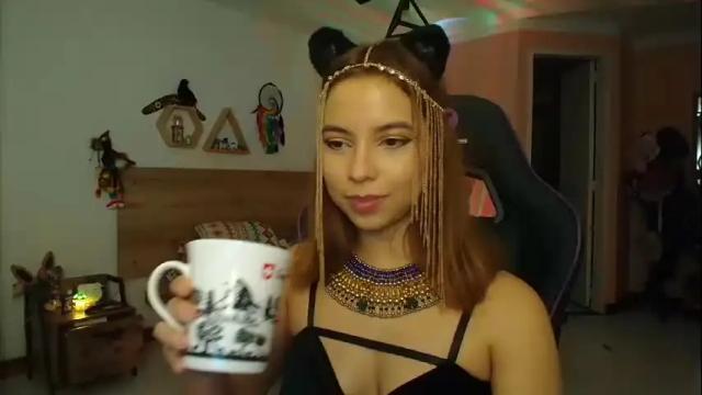 Image 3 of lolaverse Stream on Chaturbate on 1 month ago