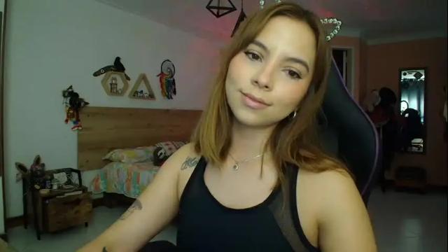 Image 7 of lolaverse Stream on Chaturbate on 28 days ago