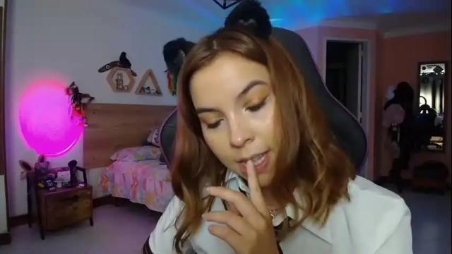 Image 2 of lolaverse Stream on Chaturbate on 25 days ago