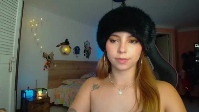 Image 11 of lolaverse Stream on Chaturbate on 28 days ago