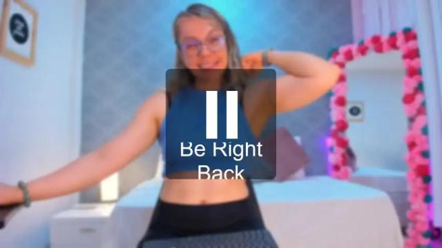 Image 11 of lolawinx_ Stream on Chaturbate on 14 months ago