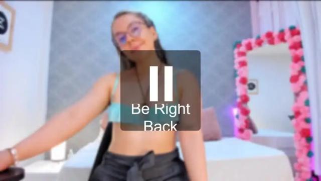 Image 10 of lolawinx_ Stream on Chaturbate on 13 months ago