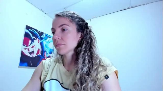 Image 3 of lolawinx_ Stream on Chaturbate on 2 months ago