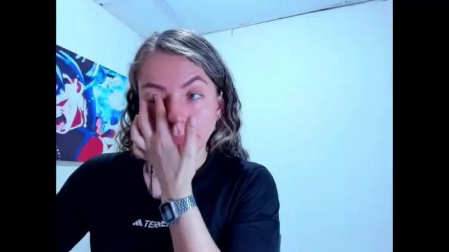 Image 11 of lolawinx_ Stream on Chaturbate on 1 month ago
