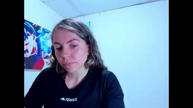 Image 12 of lolawinx_ Stream on Chaturbate on 1 month ago
