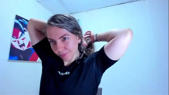 Image 6 of lolawinx_ Stream on Chaturbate on 1 month ago