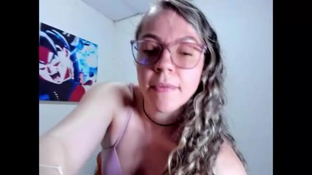 Image 11 of lolawinx_ Stream on Chaturbate on 1 month ago
