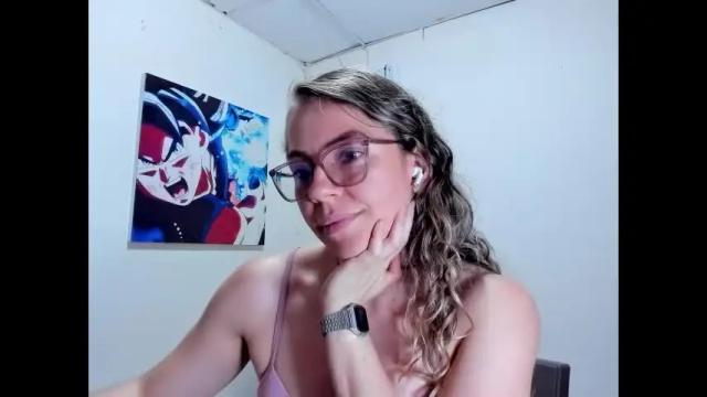 Image 12 of lolawinx_ Stream on Chaturbate on 1 month ago