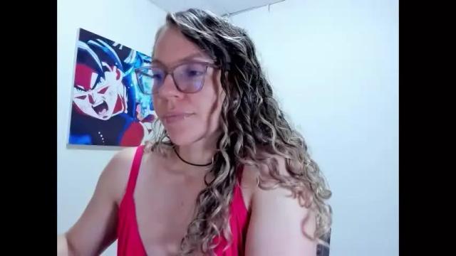 Image 3 of lolawinx_ Stream on Chaturbate on 1 month ago
