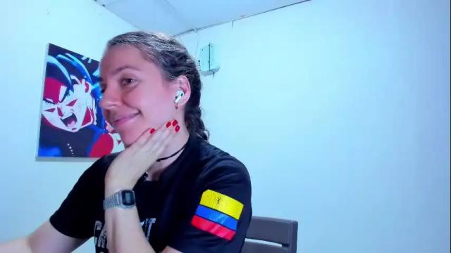 Image 11 of lolawinx_ Stream on Chaturbate on 22 days ago
