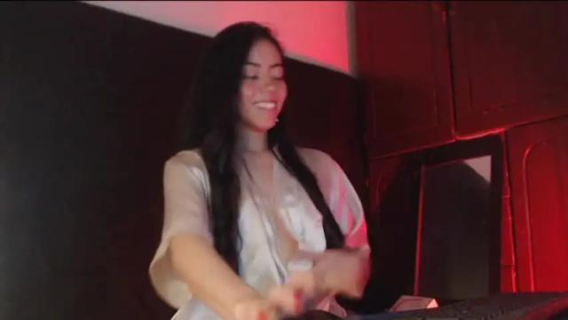 Image 10 of lolifantasy Stream on Chaturbate on 28 months ago