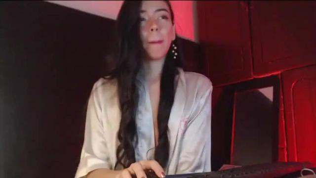 Image 6 of lolifantasy Stream on Chaturbate on 28 months ago