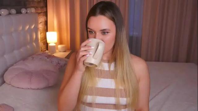 Image 2 of lollidoli__ Stream on Chaturbate on 1 month ago