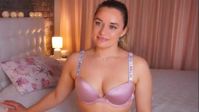 Image 2 of lollidoli__ Stream on Chaturbate on 29 days ago
