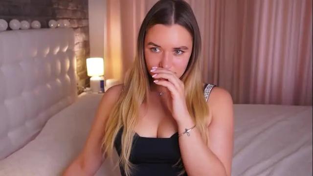 Image 3 of lollidoli__ Stream on Chaturbate on 4 days ago