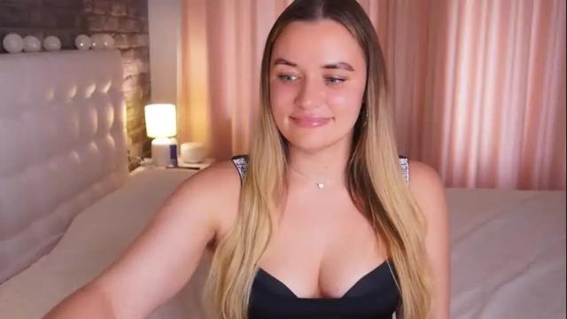 Image 6 of lollidoli__ Stream on Chaturbate on 4 days ago
