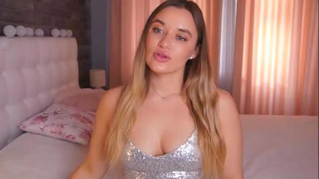 Image 12 of lollidoli__ Stream on Chaturbate on 4 months ago