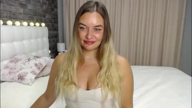 Image 7 of lollidoli__ Stream on Chaturbate on 28 days ago