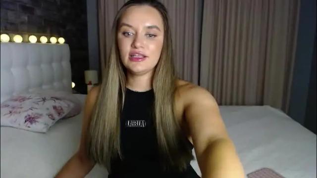Image 12 of lollidoli__ Stream on Chaturbate on 4 days ago