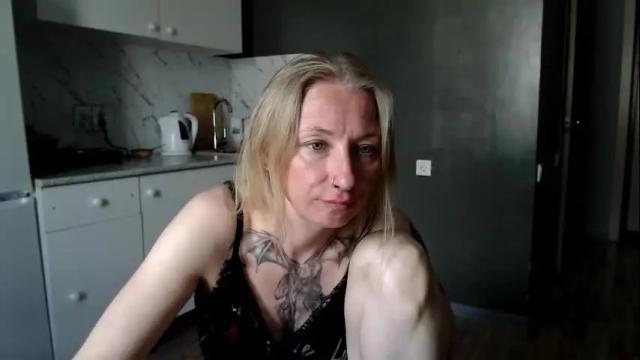 Image 4 of lollifox_1 Stream on Chaturbate on 10 days ago
