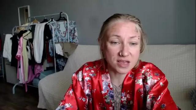 Image 3 of lollifox_1 Stream on Chaturbate on 9 days ago