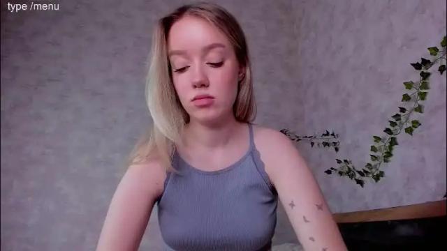 Image 3 of lollipops6666 Stream on Chaturbate on 1 month ago