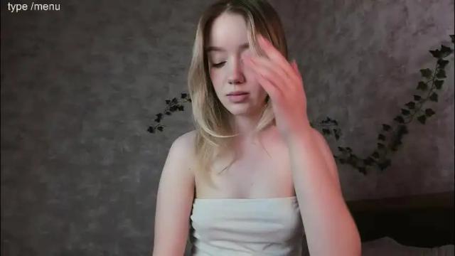 Image 8 of lollipops6666 Stream on Chaturbate on 11 days ago