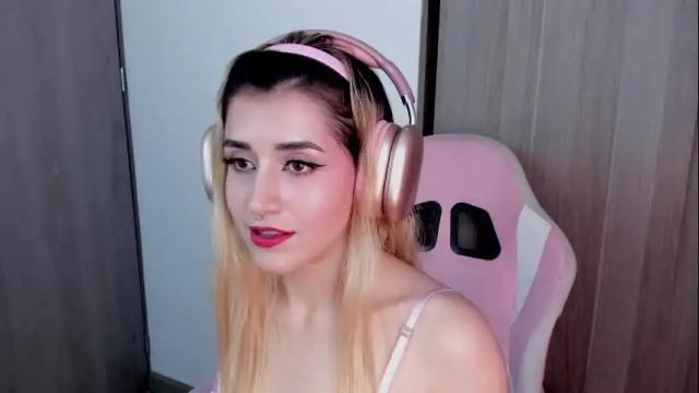 Image 7 of lolly_js_ Stream on Chaturbate on 1 month ago