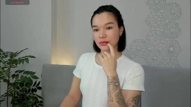 Image 2 of lolly_turner Stream on Chaturbate on 2 months ago