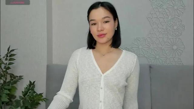 Image 2 of lolly_turner Stream on Chaturbate on 29 days ago