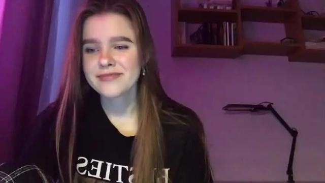 Image 12 of lollyross Stream on Chaturbate on 20 months ago