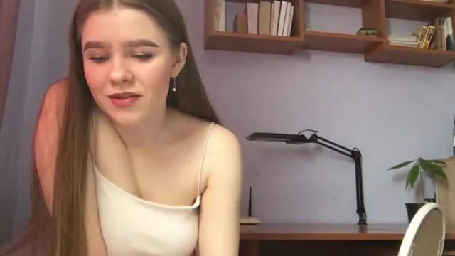 Image 2 of lollyross Stream on Chaturbate on 19 months ago