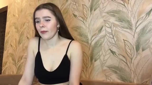 Image 4 of lollyross Stream on Chaturbate on 19 months ago