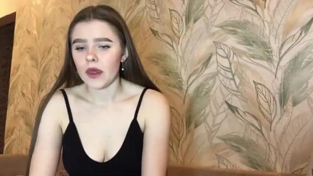 Image 6 of lollyross Stream on Chaturbate on 19 months ago