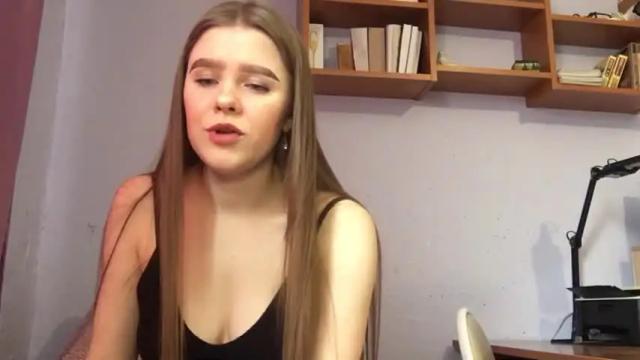 Image 11 of lollyross Stream on Chaturbate on 19 months ago