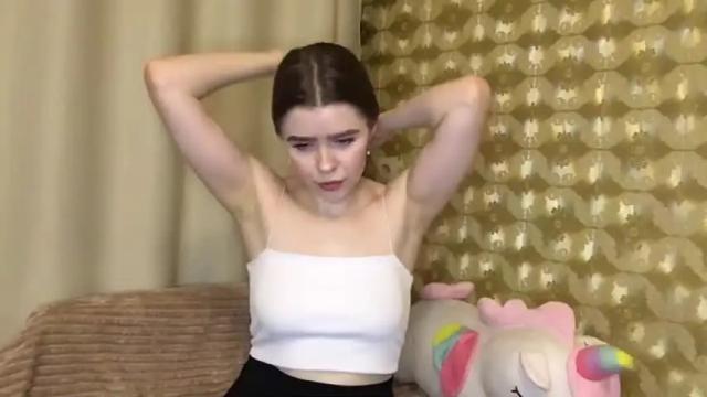 Image 11 of lollyross Stream on Chaturbate on 18 months ago