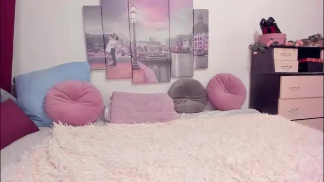 Image 8 of lolomercier Stream on Chaturbate on 3 months ago