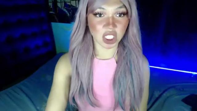 Image 10 of loloveyxx Stream on Chaturbate on 18 months ago