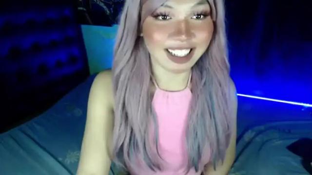 Image 4 of loloveyxx Stream on Chaturbate on 18 months ago