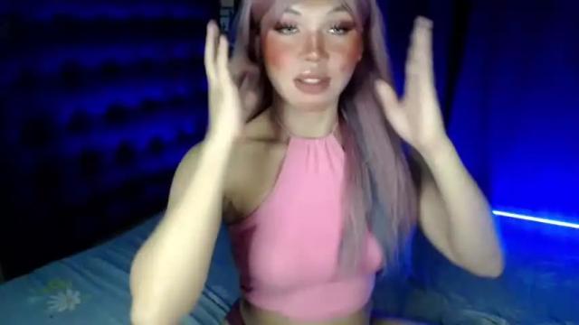 Image 10 of loloveyxx Stream on Chaturbate on 18 months ago