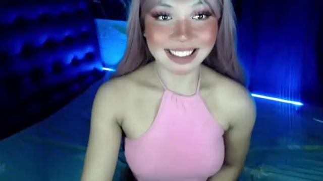 Image 2 of loloveyxx Stream on Chaturbate on 18 months ago