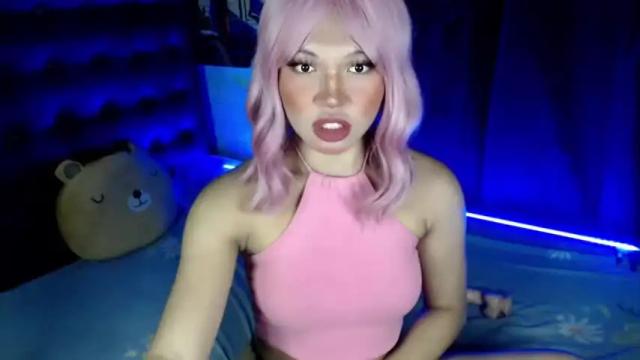 Image 3 of loloveyxx Stream on Chaturbate on 18 months ago