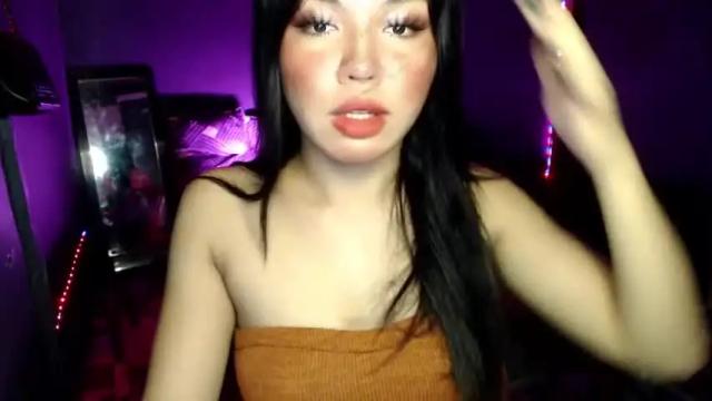 Image 8 of loloveyxx Stream on Chaturbate on 16 months ago