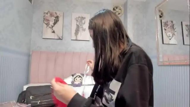 Image 2 of loly_pink_ Stream on Chaturbate on 4 months ago