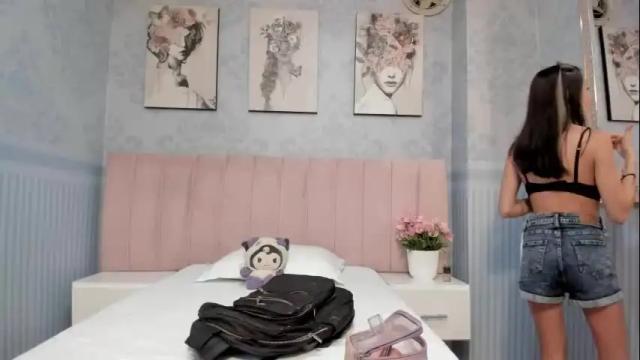 Image 7 of loly_pink_ Stream on Chaturbate on 4 months ago