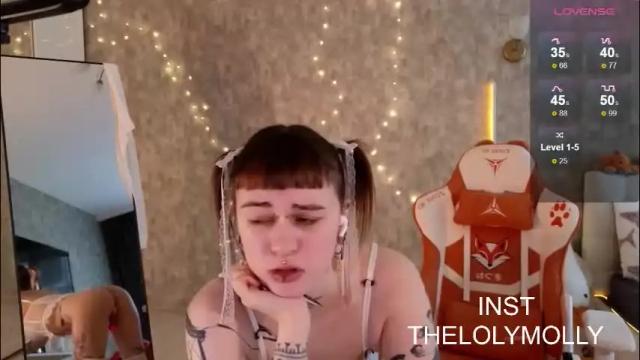 Image 10 of lolymolli Stream on Chaturbate on 4 days ago